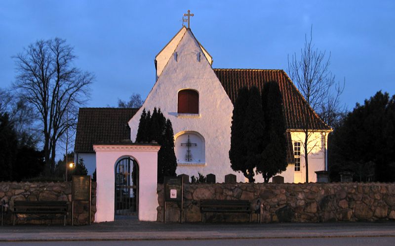 Hvidovre Kirke set fra Hvidovrevej
Keywords: Kirke Hvidovre