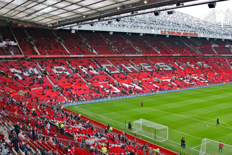 Old Trafford indefra
