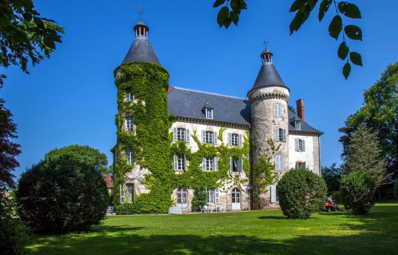 Chateau du Ludaix
