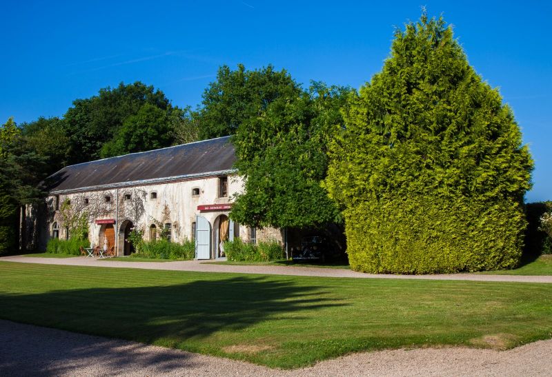 Building at Chateau du Ludaix
