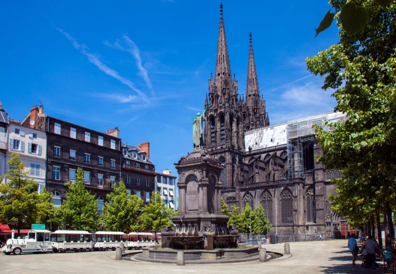 Clermont-Ferrand
Keywords: Clermont-Ferrand